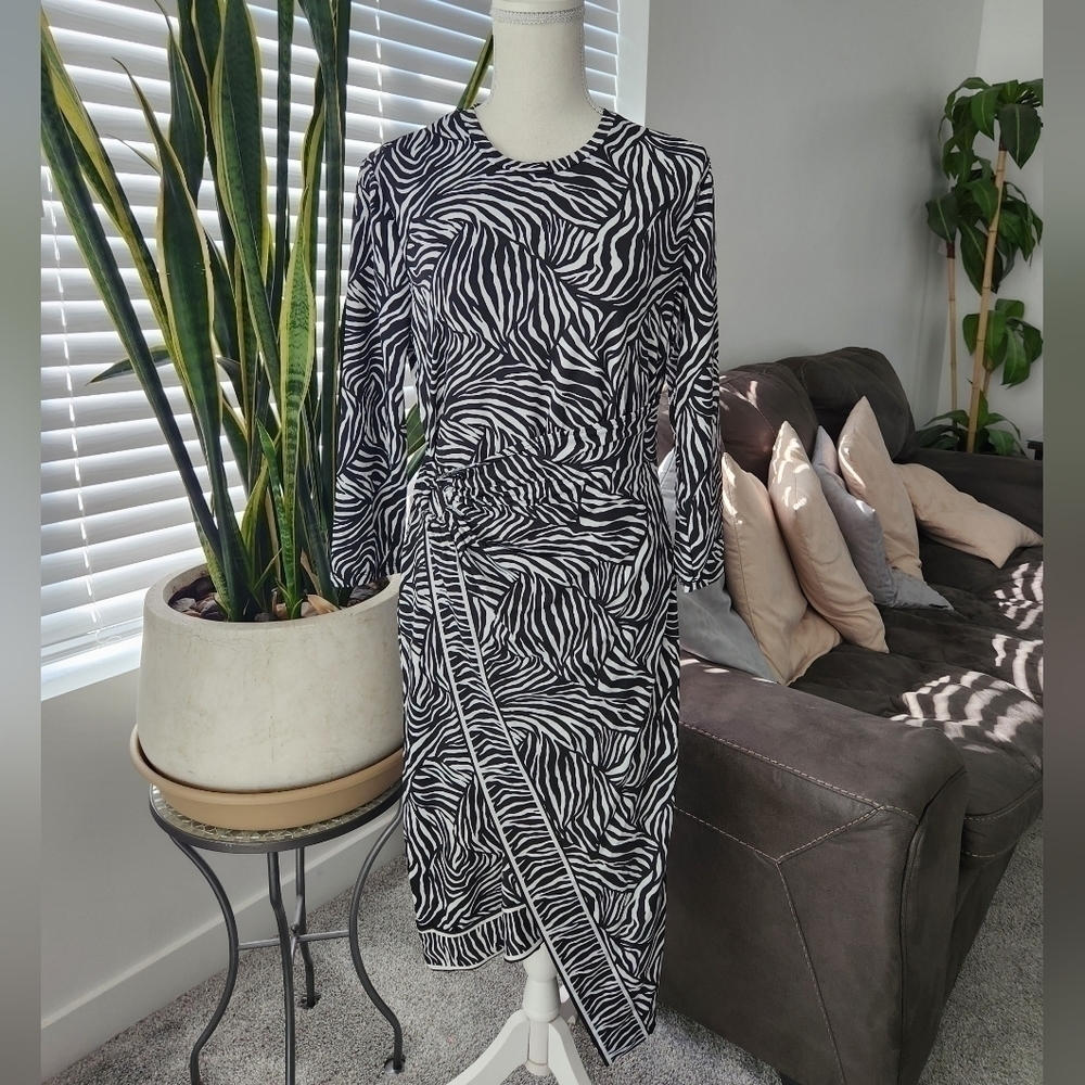 Harper 241 Zebra Pattern Long-Sleeve Wrap Front Dress. Size 6. New.